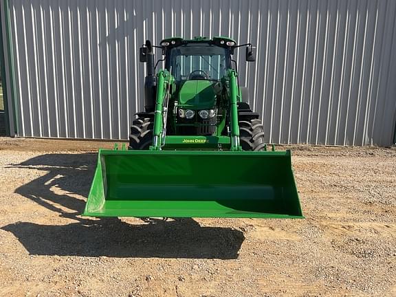 Image of John Deere 6110M equipment image 4