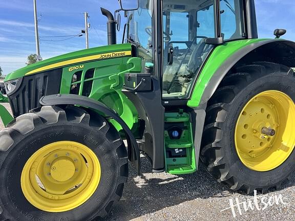 Image of John Deere 6110M equipment image 3
