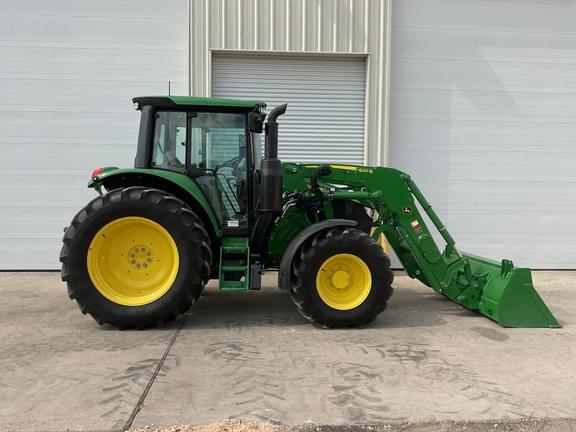 Image of John Deere 6110M equipment image 1