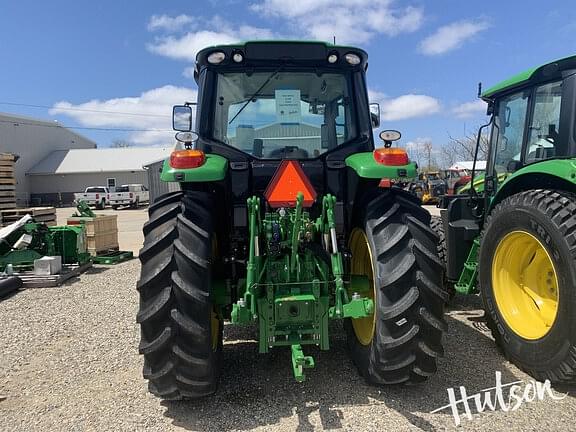 Image of John Deere 6110M equipment image 3