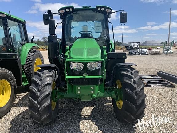 Image of John Deere 6110M equipment image 4
