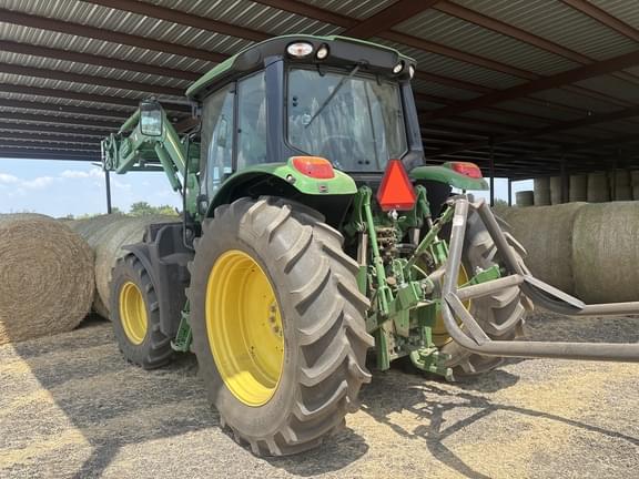 Image of John Deere 6110M equipment image 4