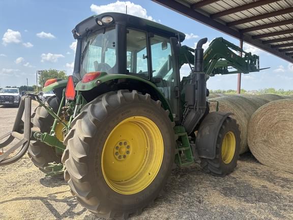 Image of John Deere 6110M equipment image 3