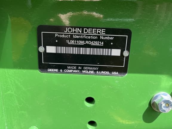 Image of John Deere 6110M equipment image 4