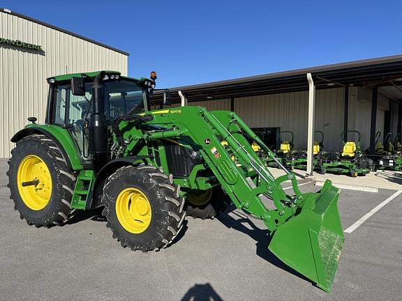 Image of John Deere 6110M equipment image 2