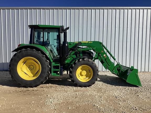 Image of John Deere 6110M equipment image 4