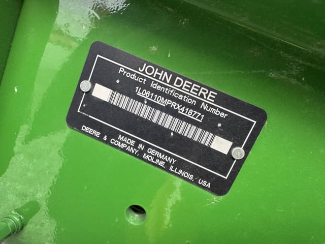 Image of John Deere 6110M equipment image 4