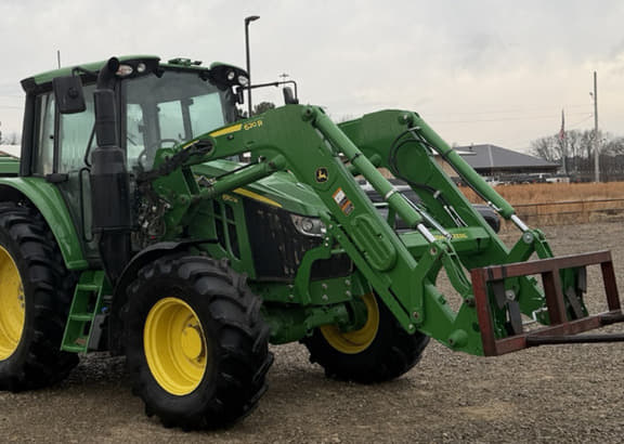 Image of John Deere 6110M equipment image 3