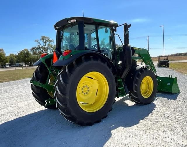 Image of John Deere 6110M equipment image 4