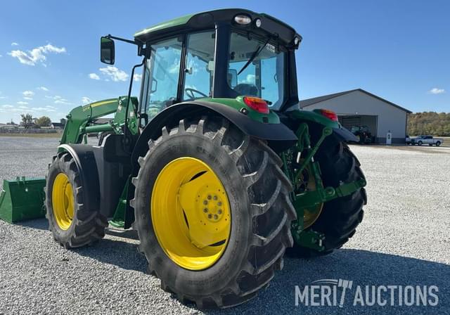Image of John Deere 6110M equipment image 2