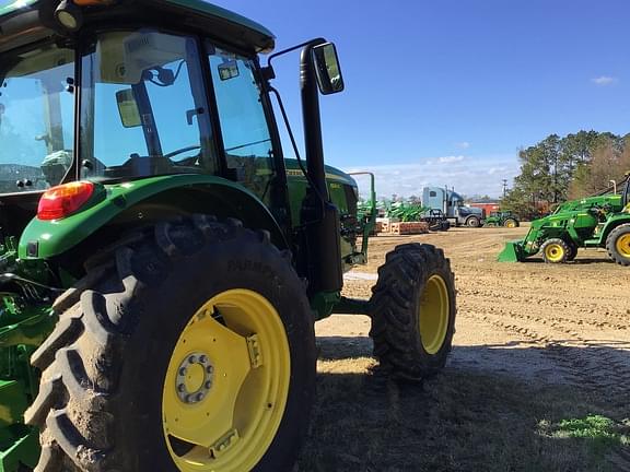 Image of John Deere 6120E equipment image 1