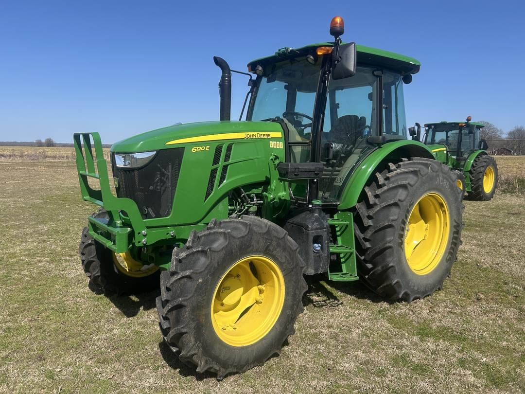 Image of John Deere 6120E Image 0