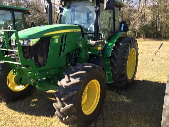 Image of John Deere 6120E equipment image 2