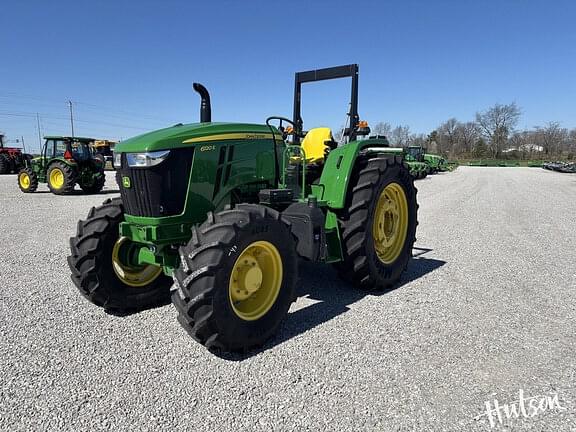 Image of John Deere 6120E equipment image 1