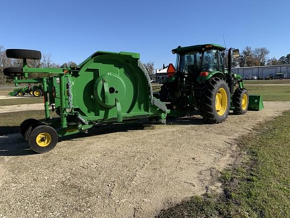 Image of John Deere 6120E equipment image 4