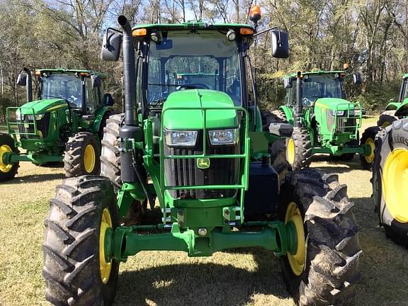 Image of John Deere 6120E equipment image 2