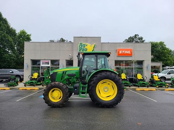 Image of John Deere 6120E equipment image 3