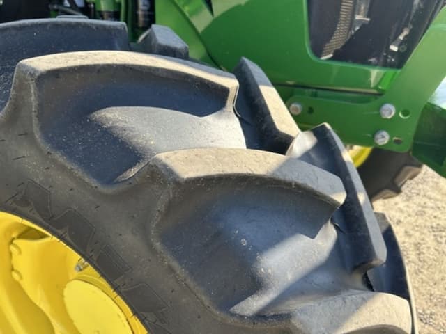 Image of John Deere 6120E equipment image 1