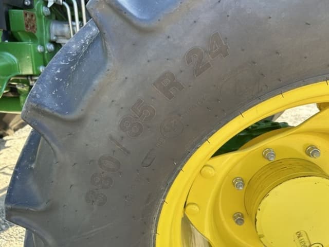 Image of John Deere 6120E equipment image 2