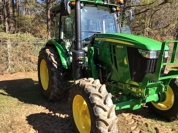 Image of John Deere 6120E equipment image 1