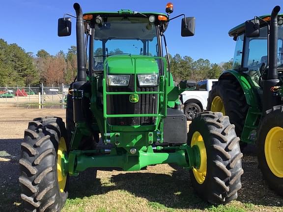 Image of John Deere 6120E equipment image 2