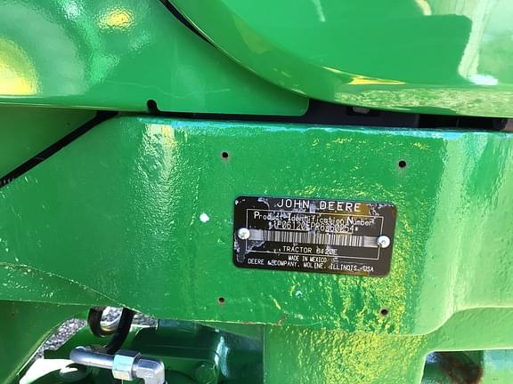 Image of John Deere 6120E equipment image 1