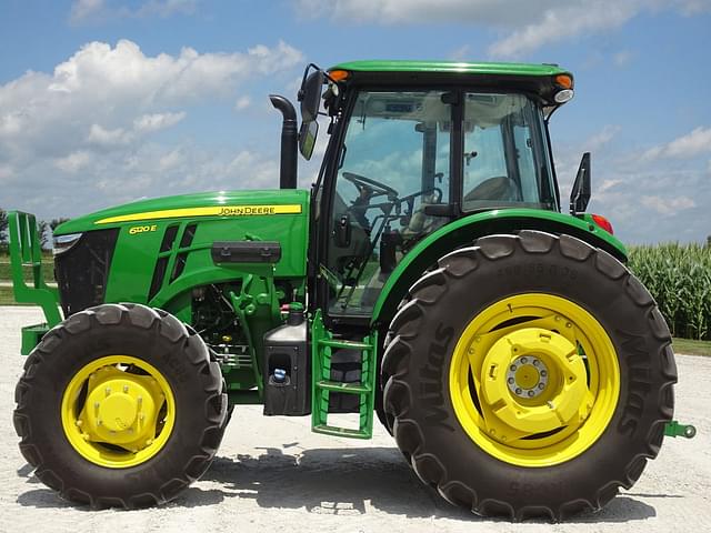 Image of John Deere 6120E equipment image 2