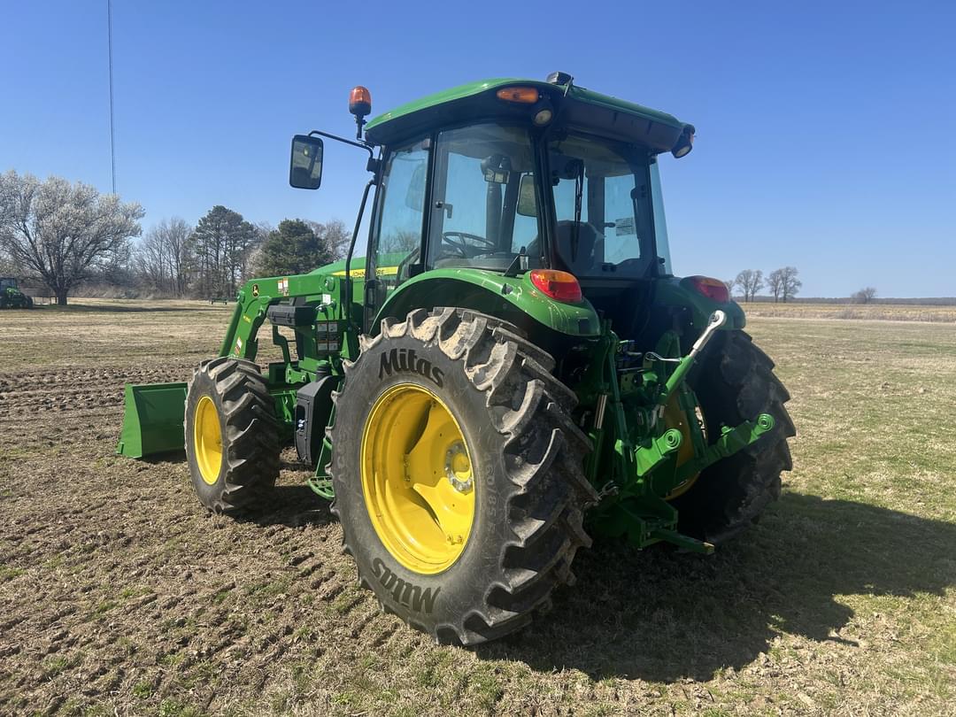 Image of John Deere 6120E Image 0