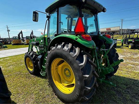 Image of John Deere 6120E equipment image 2