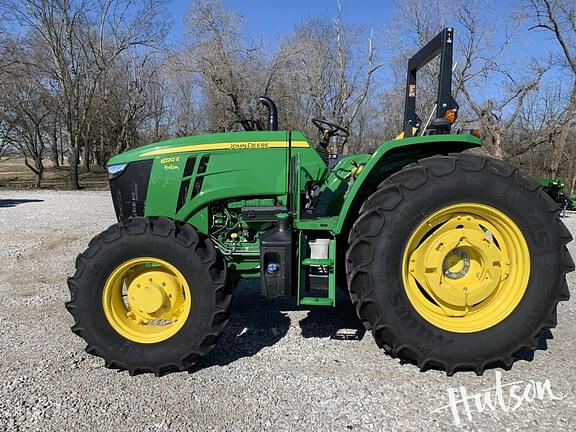 Image of John Deere 6120E equipment image 2