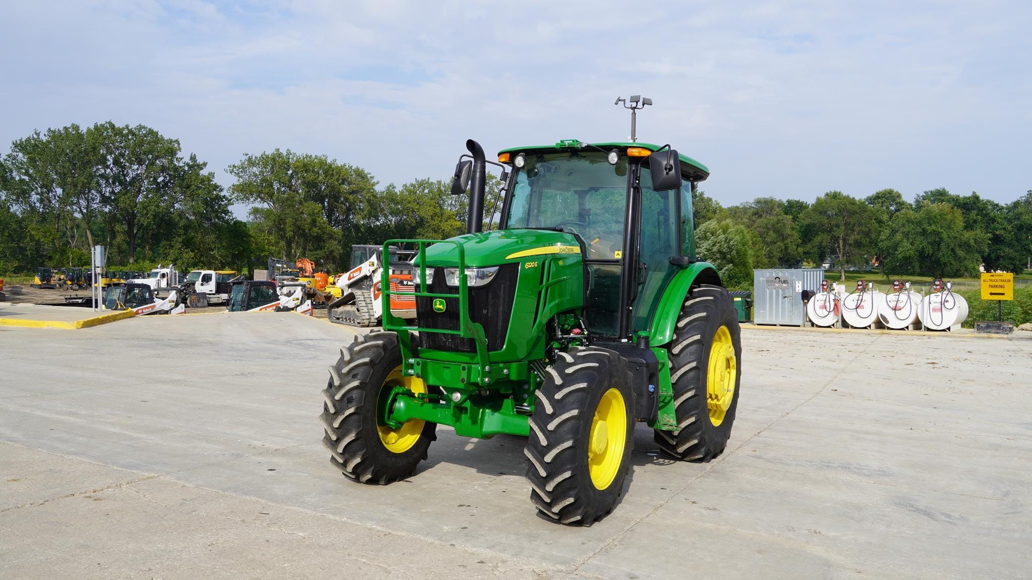 2024 John Deere 6120E Equipment Image0