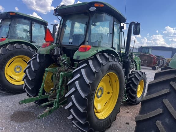 Image of John Deere 6120E equipment image 2