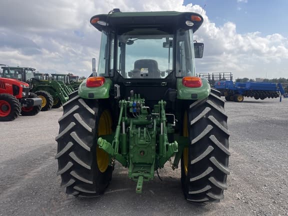 Image of John Deere 6120E equipment image 3