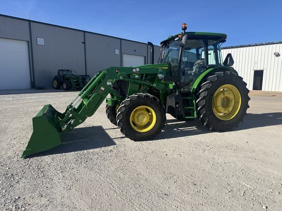 Image of John Deere 6120E equipment image 1