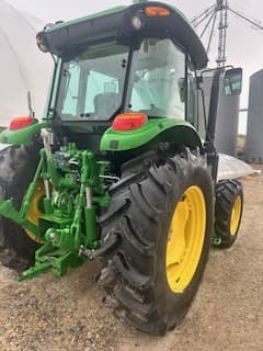 Image of John Deere 6120E equipment image 3