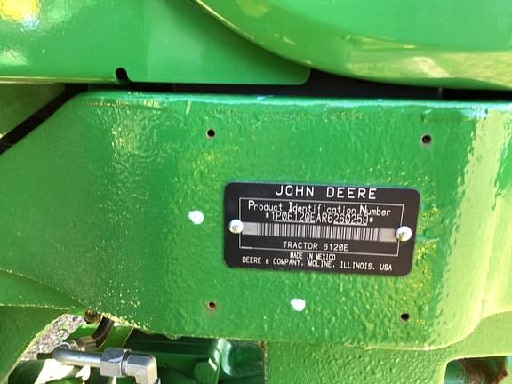 Image of John Deere 6120E equipment image 1