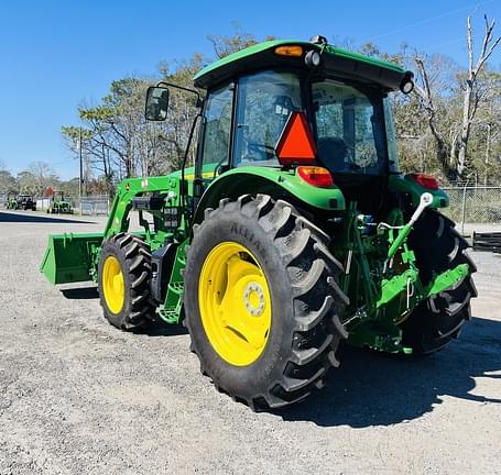 Image of John Deere 6120E equipment image 2