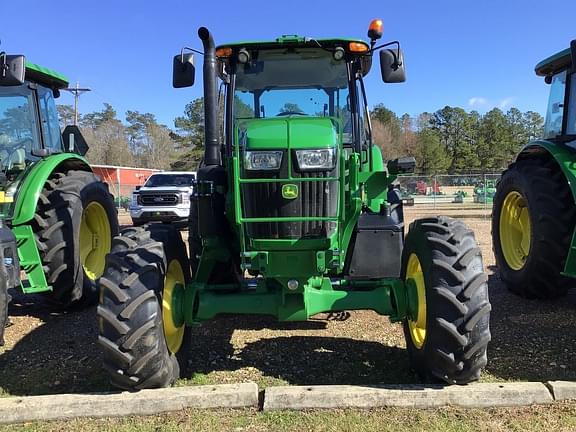 Image of John Deere 6120E equipment image 3