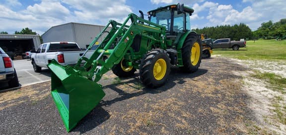 Image of John Deere 6120E equipment image 1