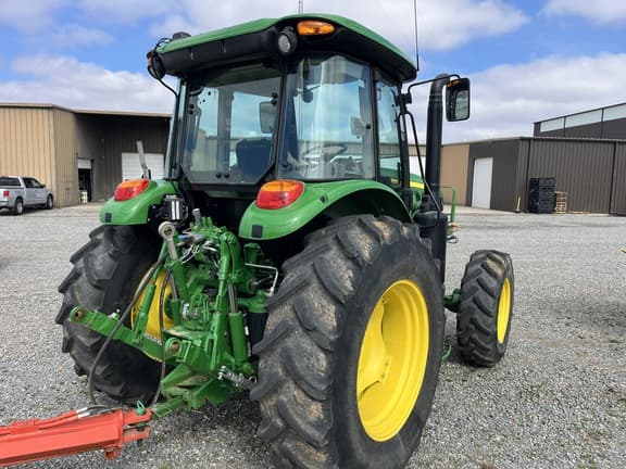 Image of John Deere 6120E equipment image 2