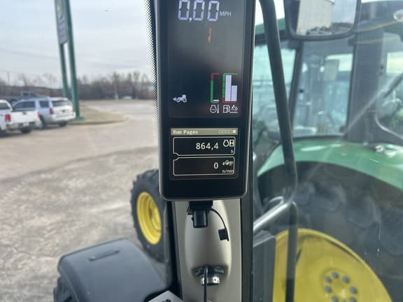 Image of John Deere 6120M equipment image 4