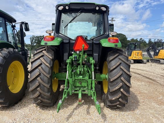 Image of John Deere 6120M equipment image 2