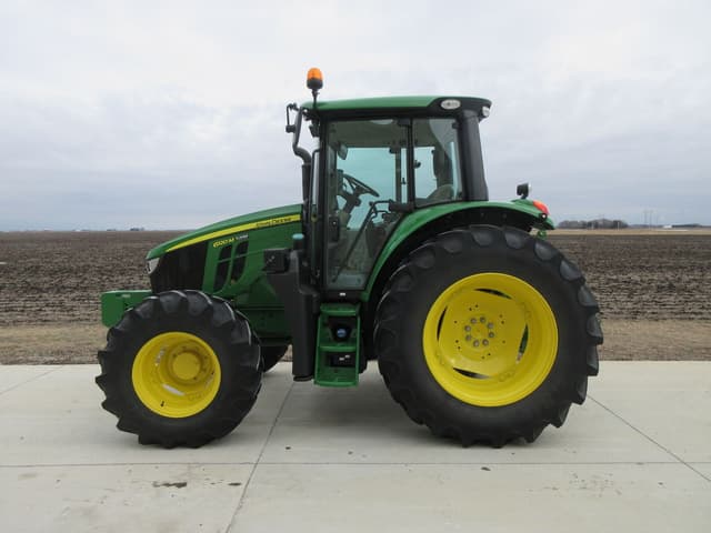 Image of John Deere 6120M equipment image 2