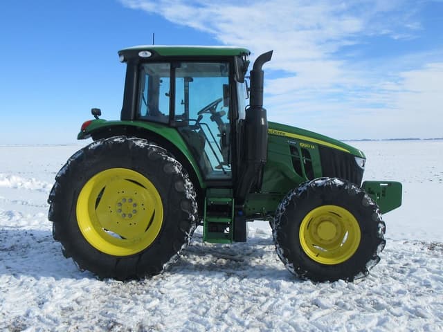 Image of John Deere 6120M equipment image 3