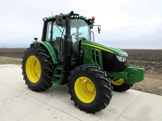 Image of John Deere 6120M equipment image 1