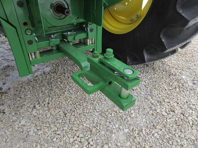 Image of John Deere 6120M equipment image 3