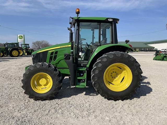 Image of John Deere 6120M equipment image 1