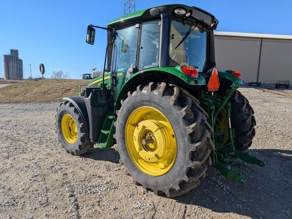 Image of John Deere 6120M equipment image 3