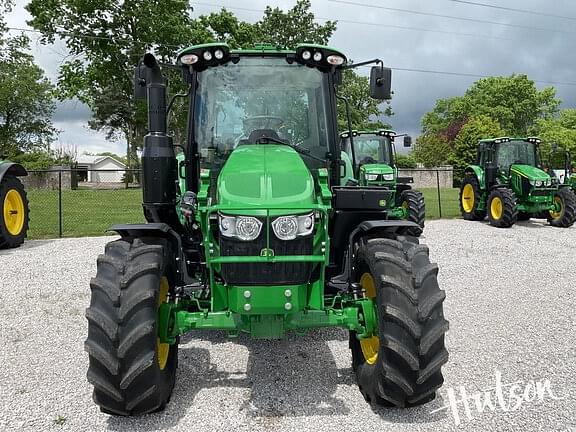 Image of John Deere 6120M equipment image 2