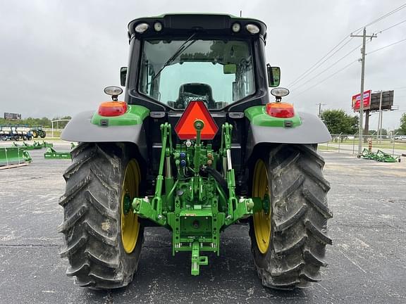 Image of John Deere 6120M equipment image 3